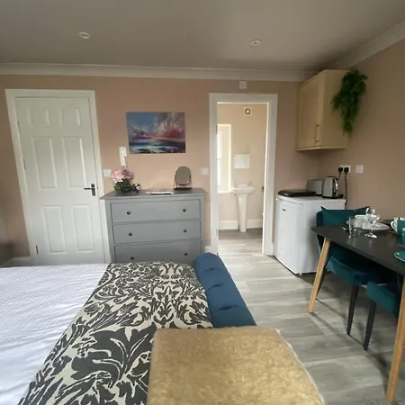 Number Four Russell House, Studio Apartment, Centre Of Tavistock, Devon Tavistock  Exterior foto